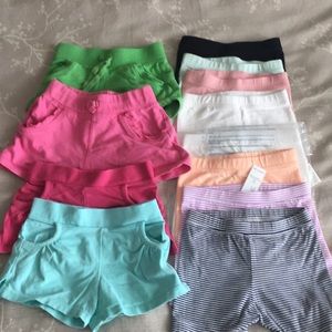 12 little girls shorts. 3t